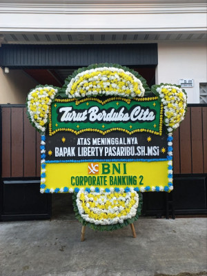 Papan Bunga Duka di Lagaligo