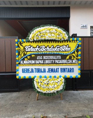 Papan Bunga Duka di Lagaligo