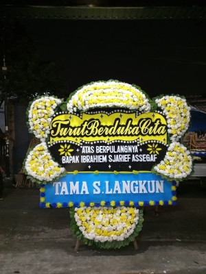 Papan Bunga Duka di Lagaligo
